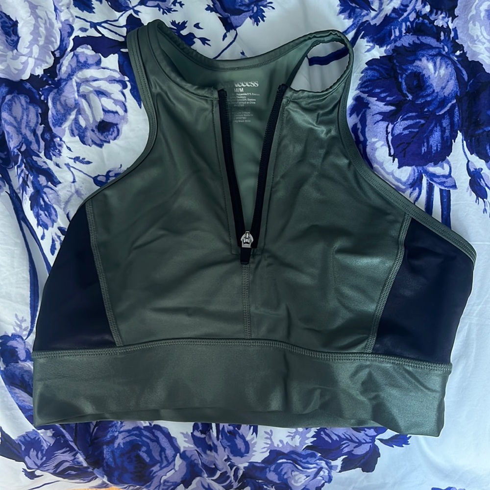 All access women’s bra size medium